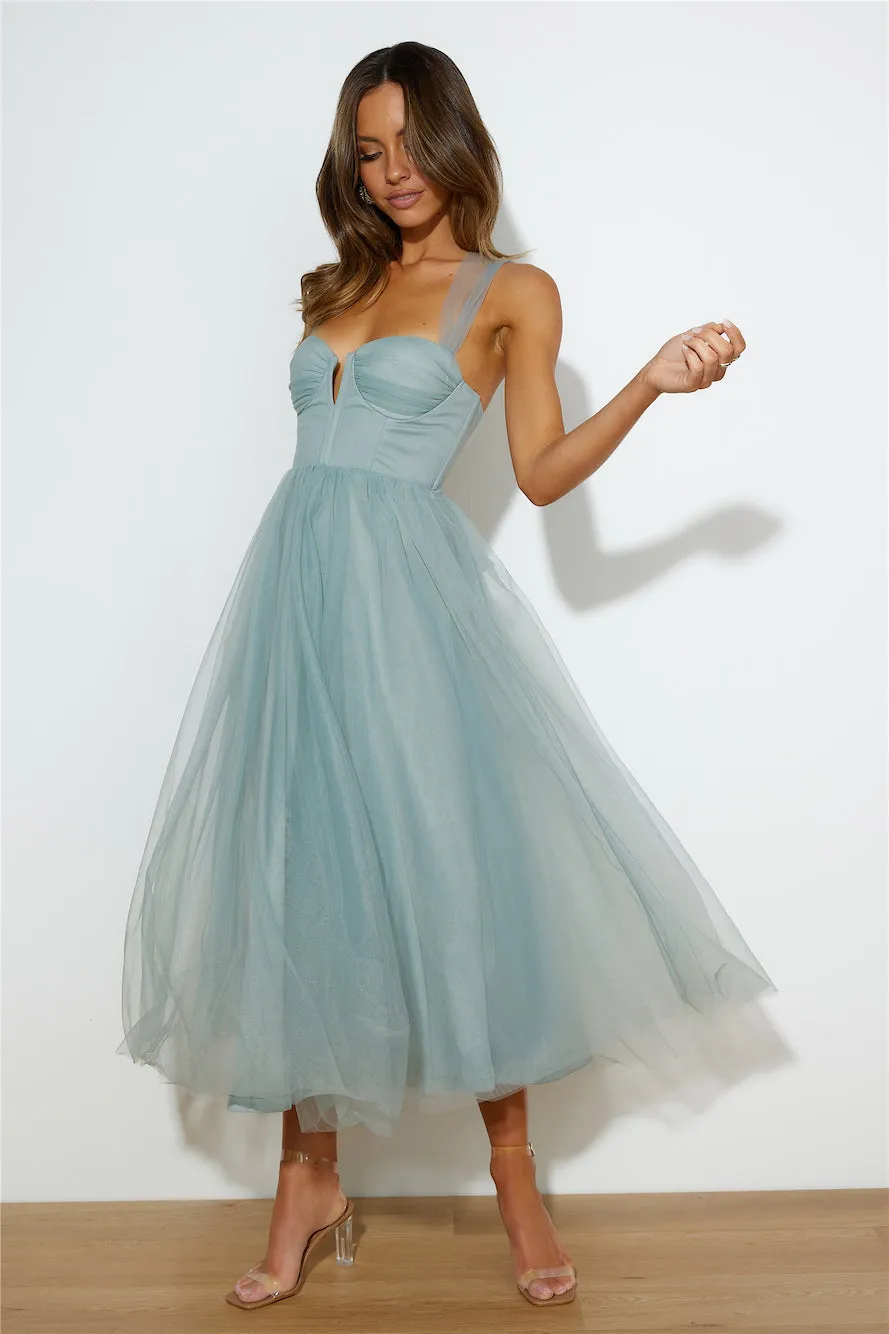 New fashionable and Classic Dress 02